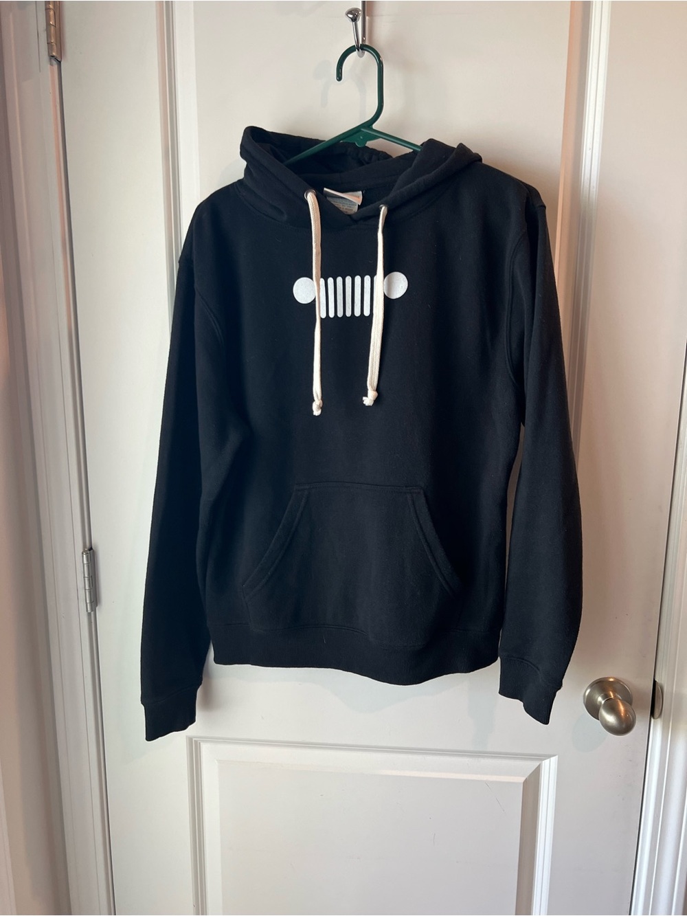 JEDCO Black Jeep Hoodie Sweater with dog and Jeep graphic. Medium